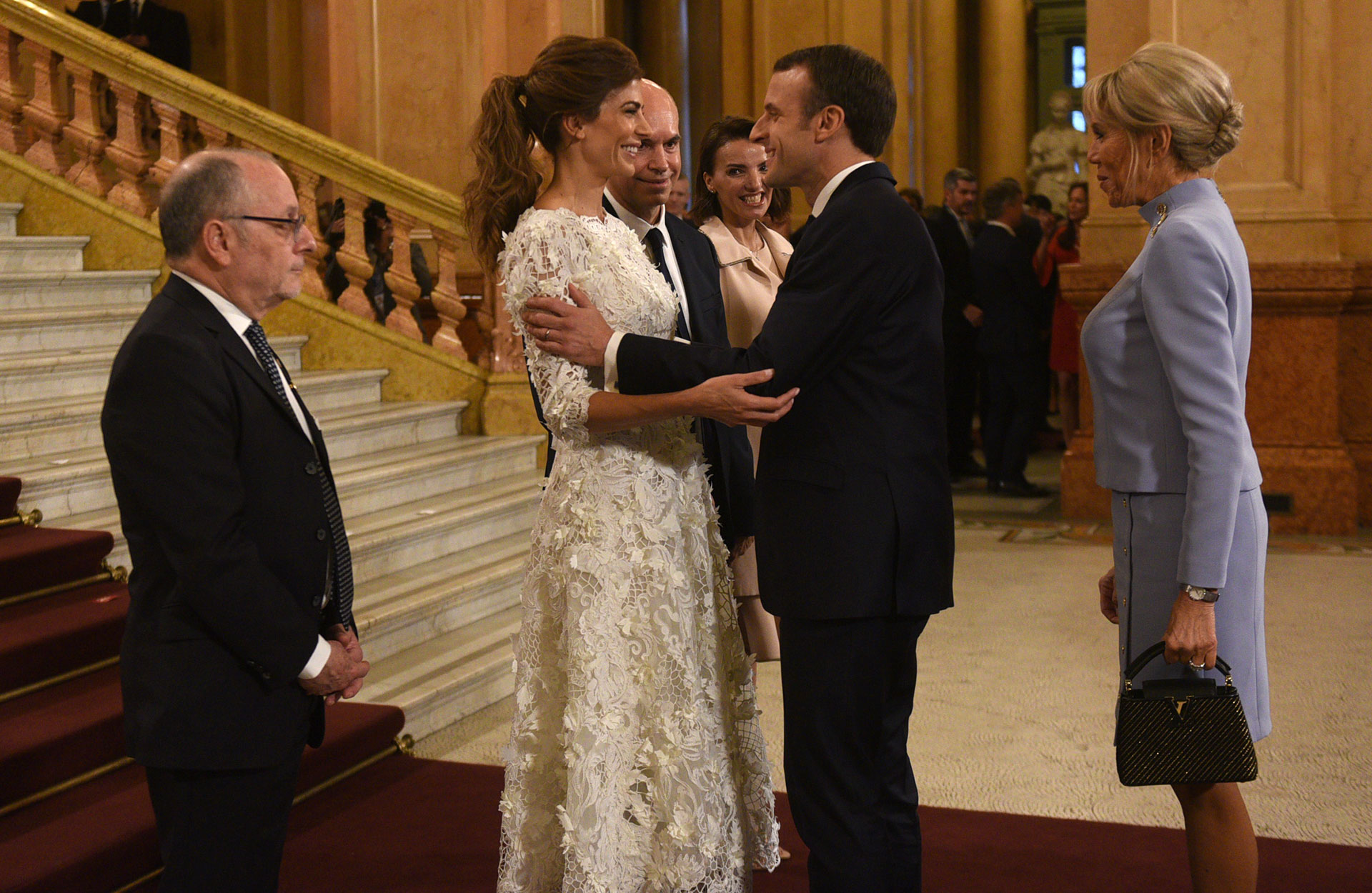 El canciller Jorge Faurie y Juliana Awada reciben al presidente de Francia, Emmanuel Macron, y su mujer Brigitte