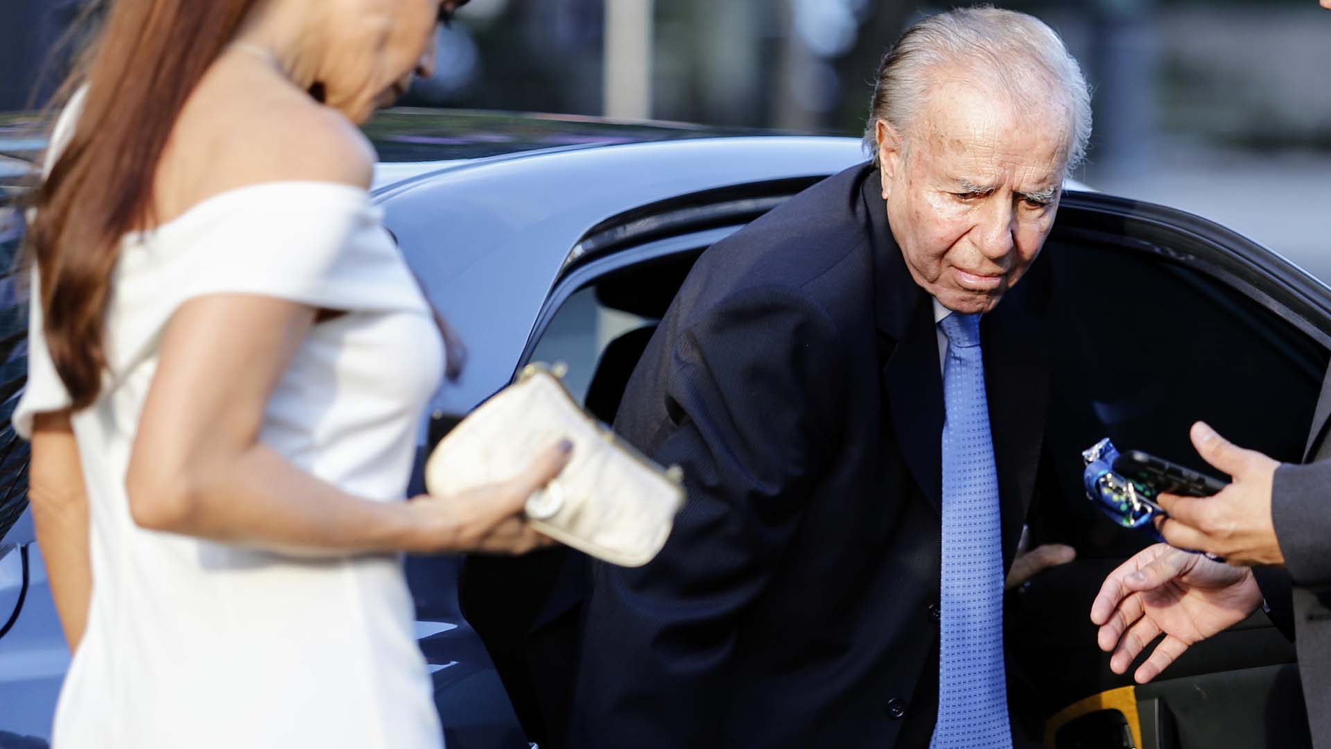 El ex presidente Carlos Menem estuvo en el Colón