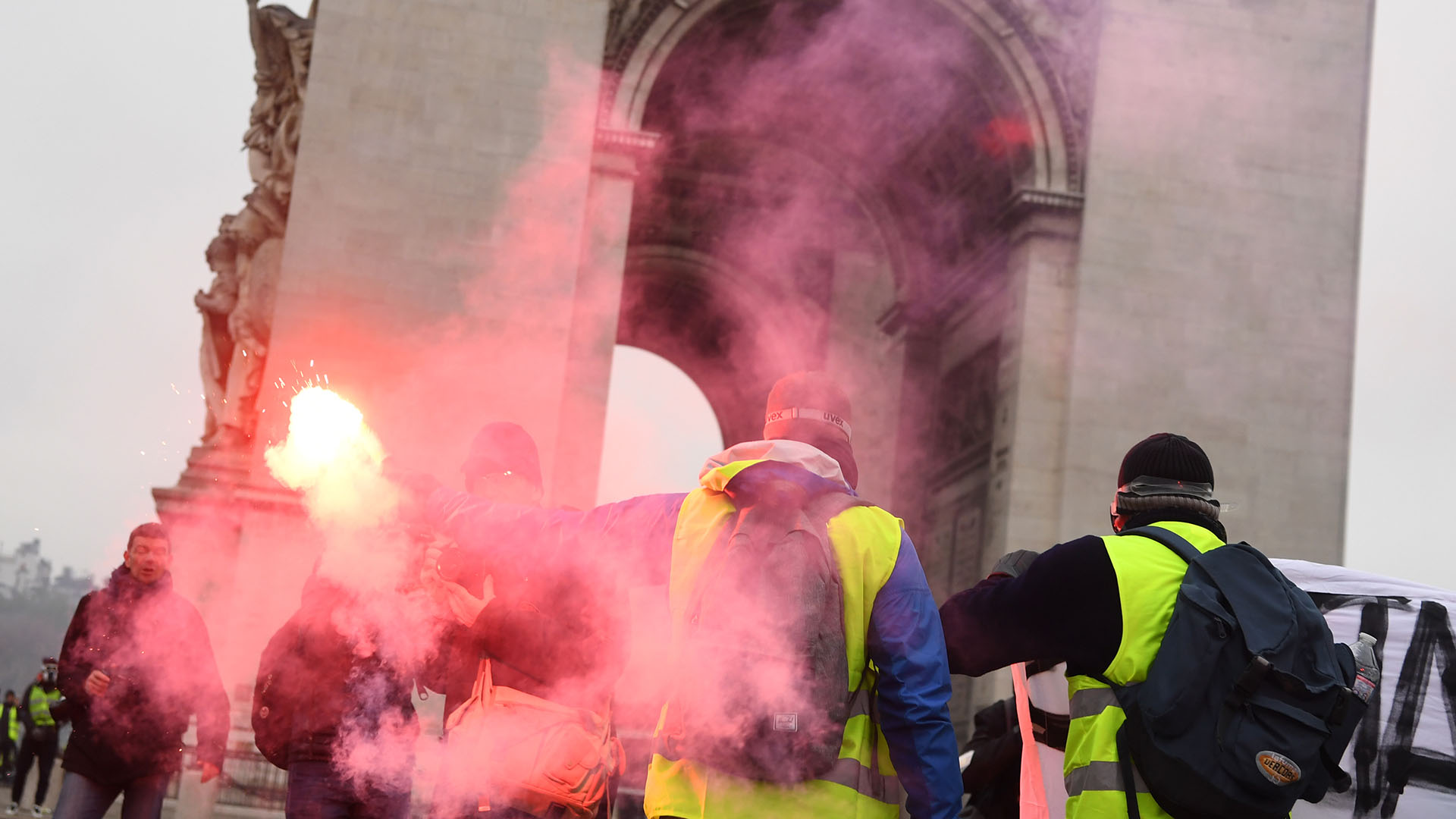 El Arco de Triunfo también fue escenario de las protestas (Alain JOCARD / AFP)