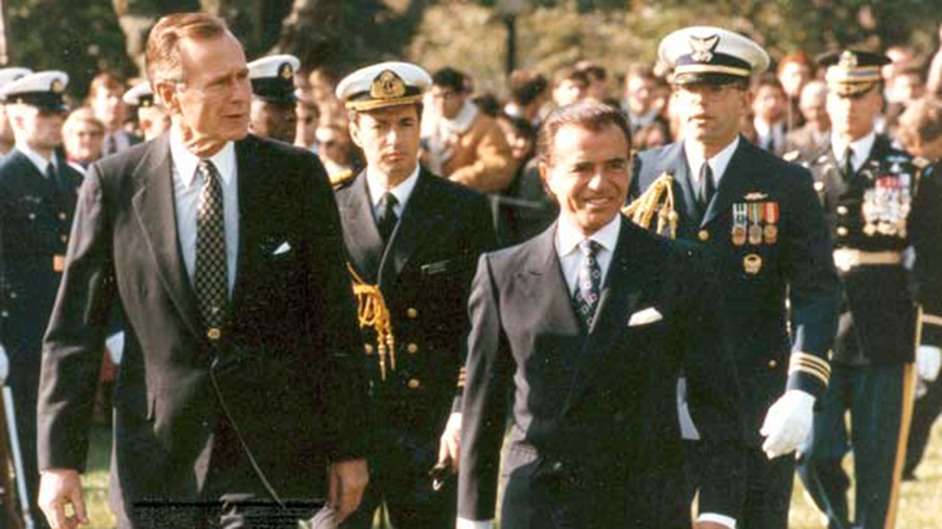 Bush padre Menem EEUU 1920