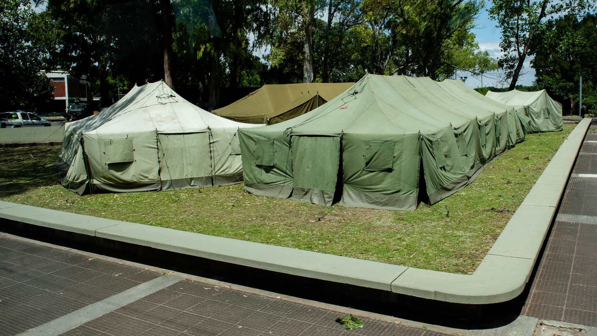Uno de los anillos de controles en torno a Parque Norte está bajo resguardo de Gendarmería Nacional