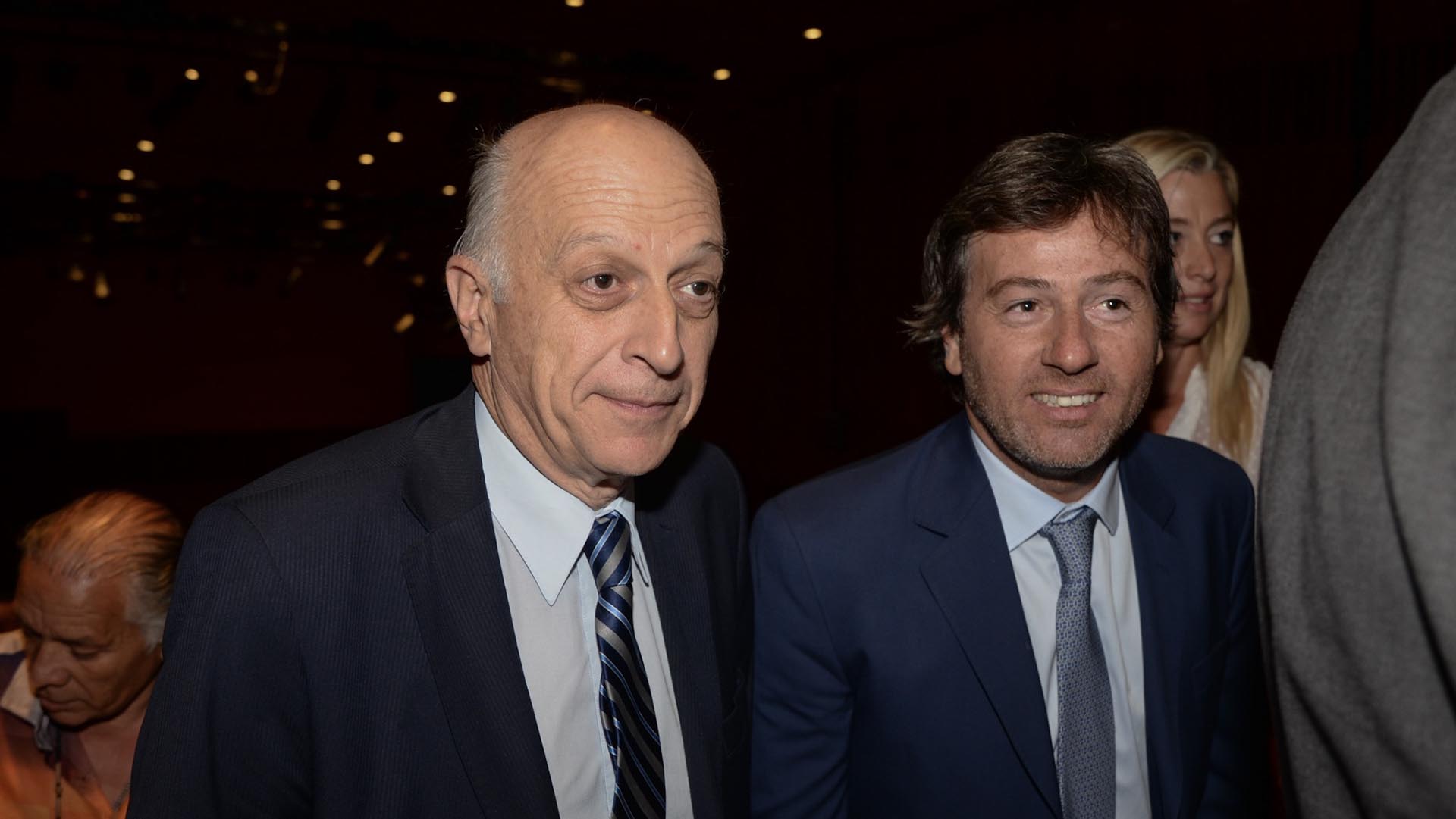 El procurador interino Eduardo Casal junto a Mahíques