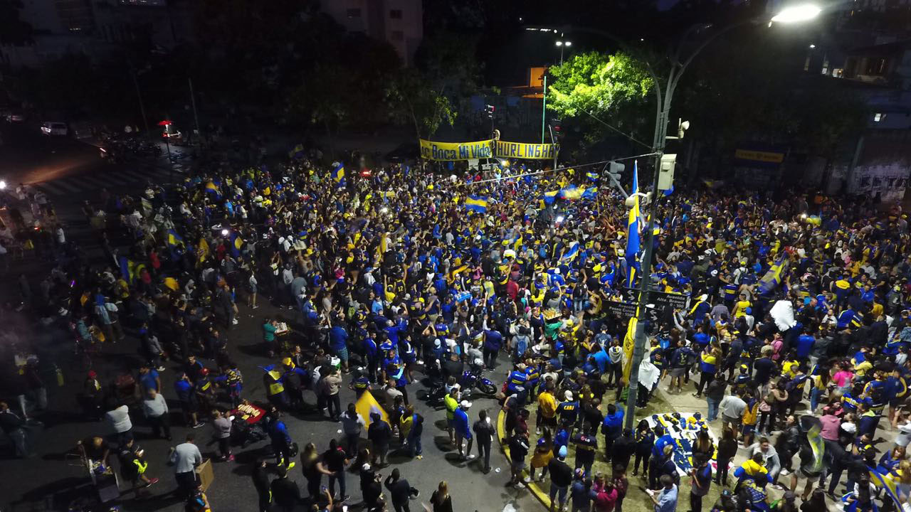 Fue en la antesala de la revancha de la Superfinal de la Copa Libertadores ante River