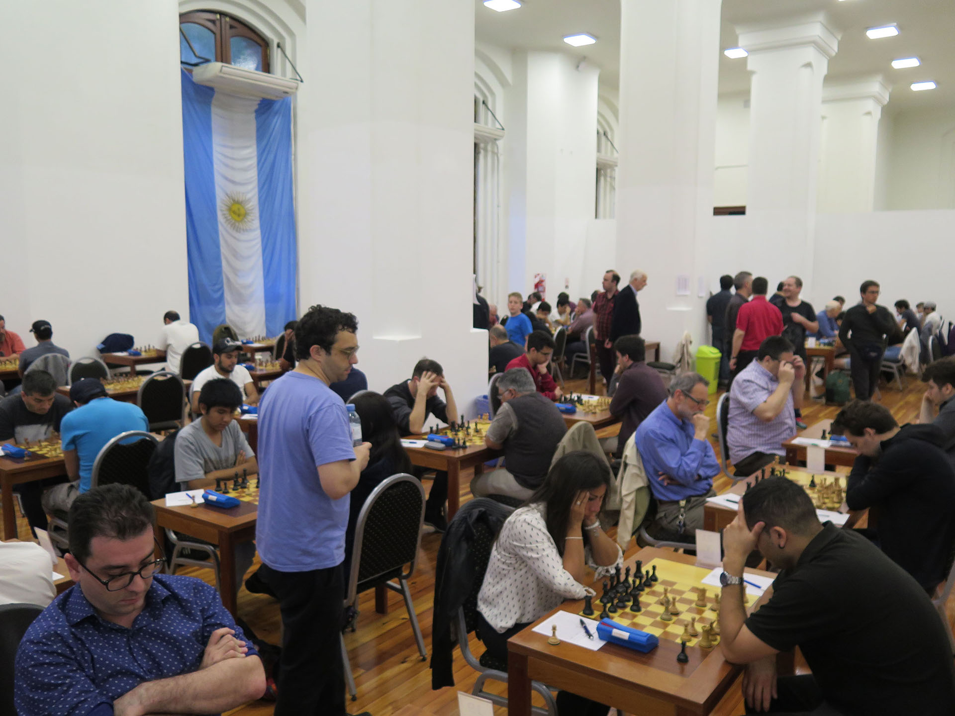 El Palacio de Aguas es sede del festival donde participan cuatro de los cinco mejores jugadores de Argentina.