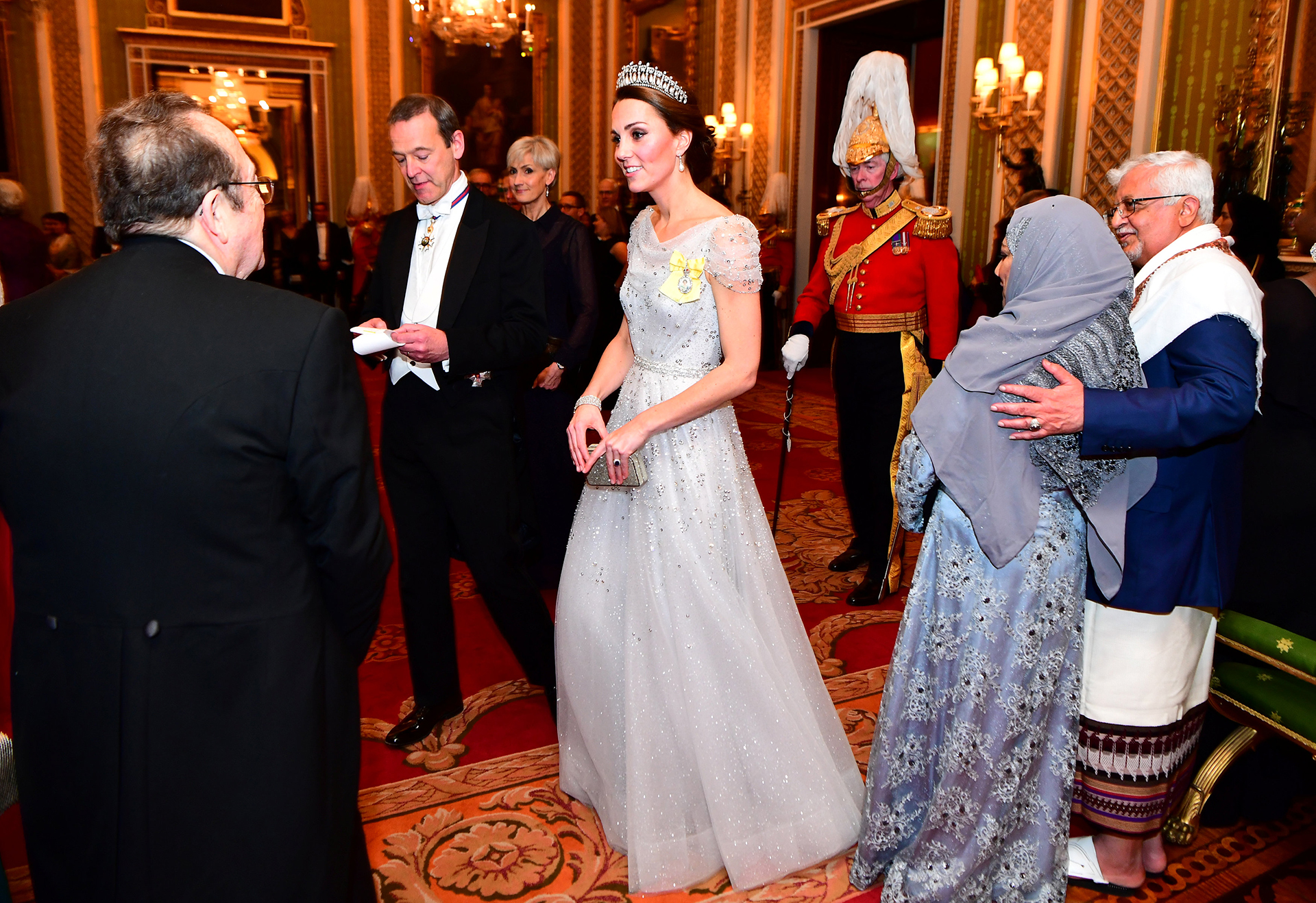 Catalina eligió un vestido de características similares al de la abuela de su marido pero adaptado a su estilo