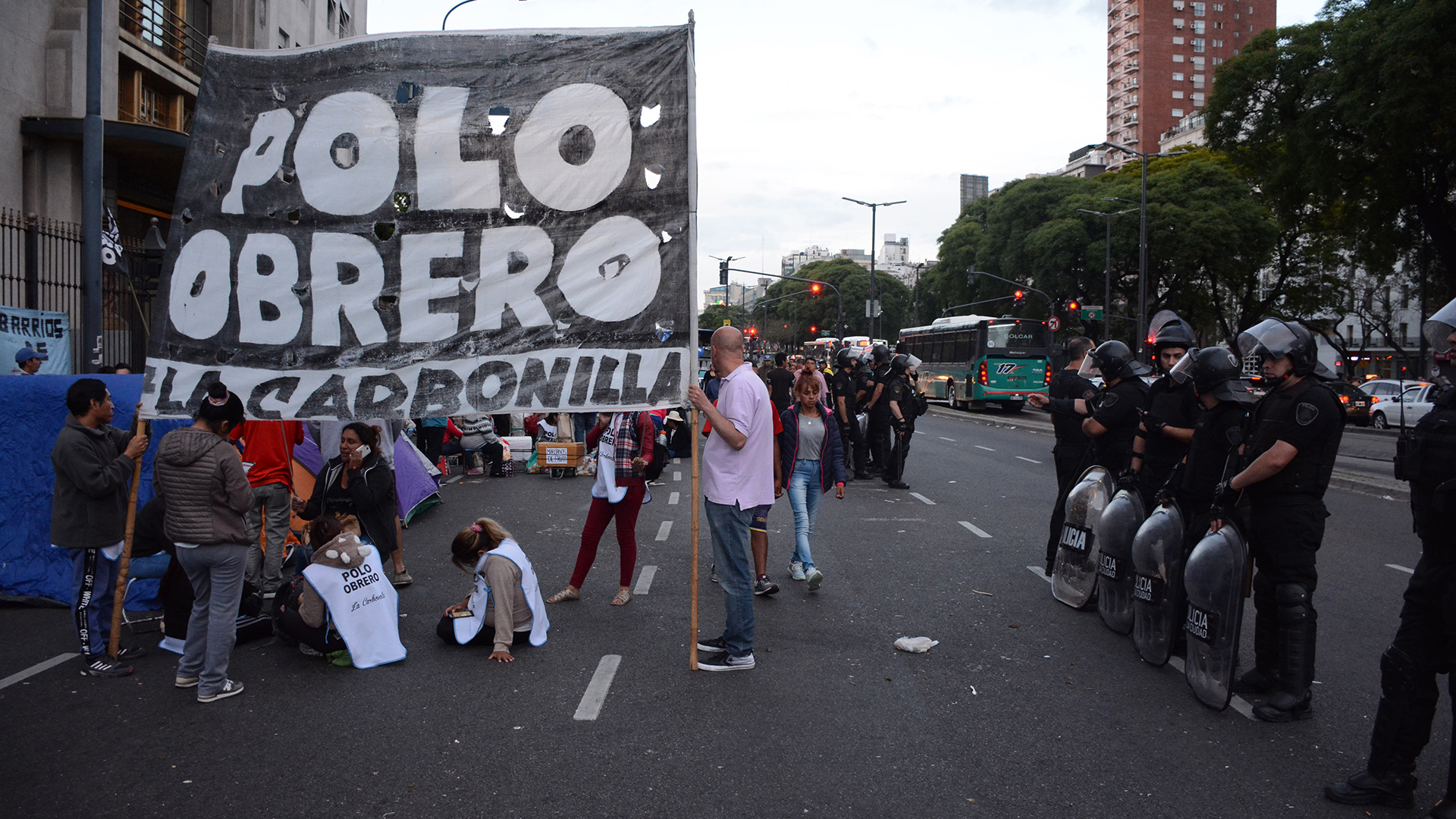Los militantes del Polo Obrero cortaron la avenida 9 de Julio