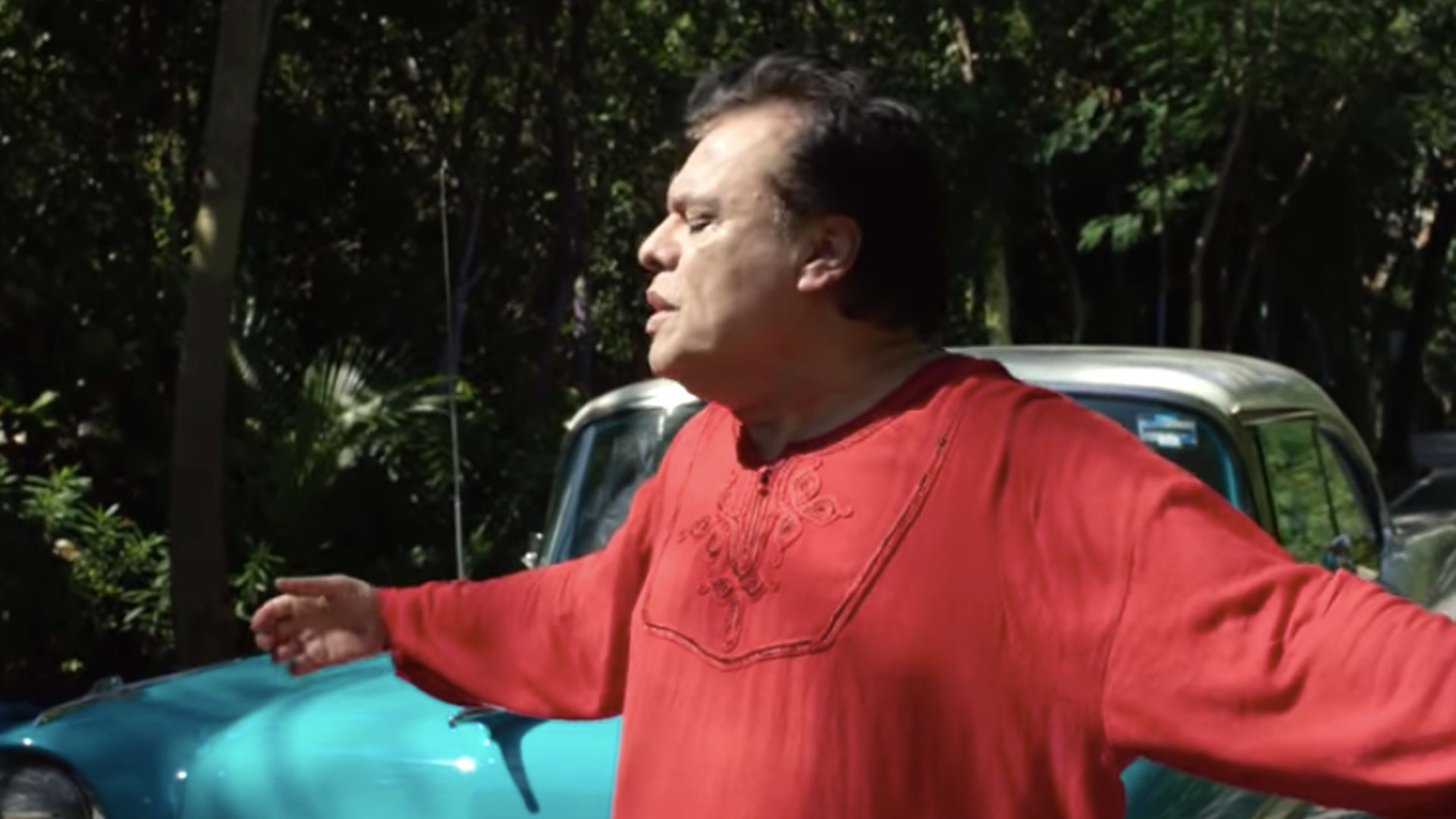 Juan Gabriel quería que su música siguiera sonando por el amor de sus fans (Foto: YouTube Juan Gabriel)