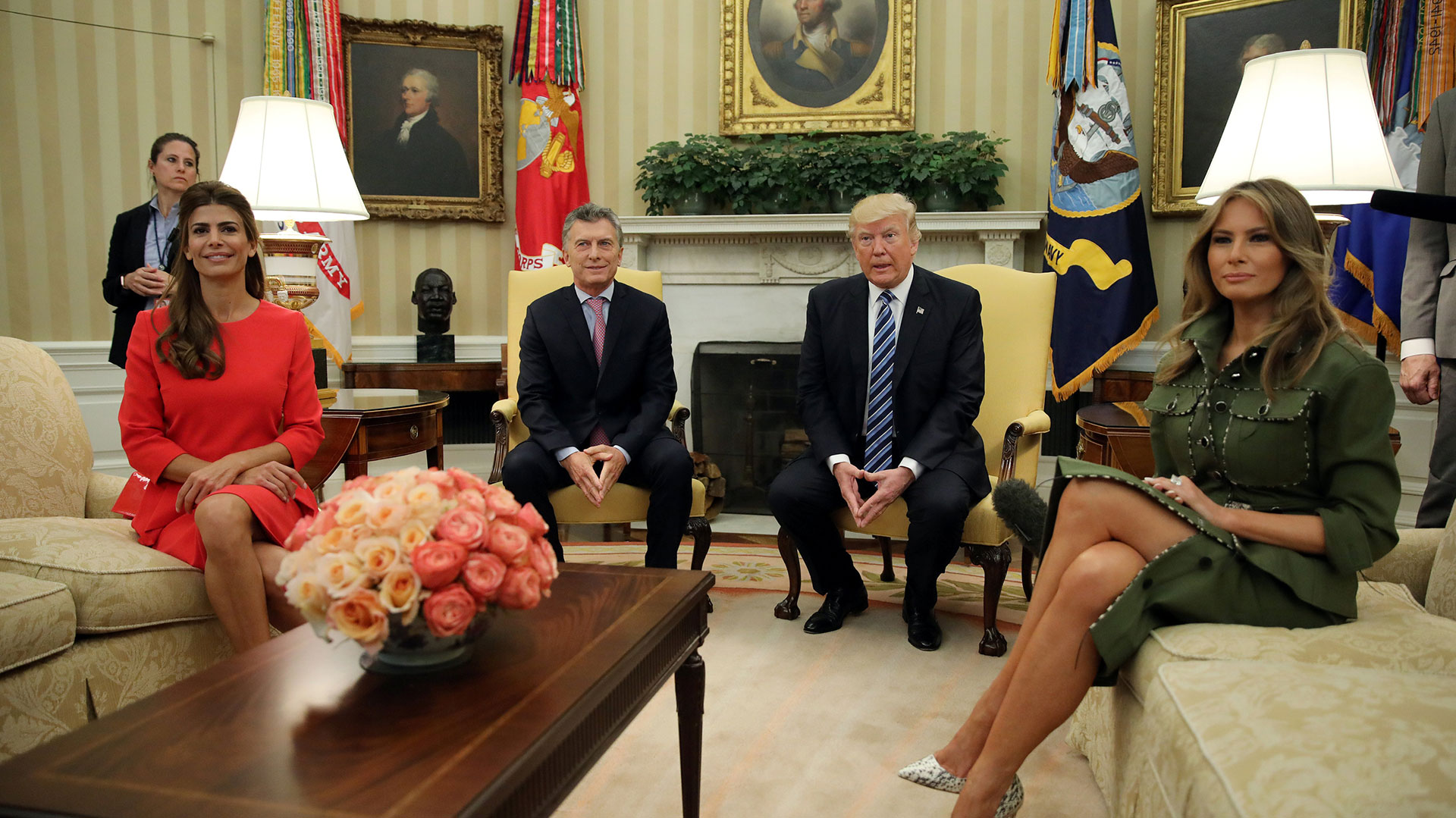El Partido Demócrata perdió en las elecciones norteamericanas, pero Macri es un hombre de suerte. Aunque apostó por la victoria de Hillary Clinton, tenía una importante relación previa con Donald Trump. A los pocos meses, fue en visita oficial a Washington D.C. con Juliana Awada.
