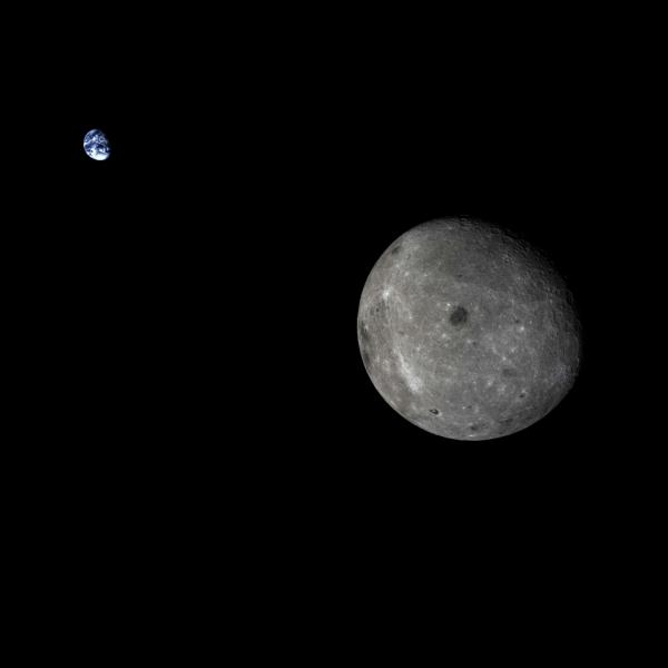 La sonda china Chang’e 5 T1, lanzada previamente, fotografió la Tierra y la cara oculta de la Luna. (CNSA)