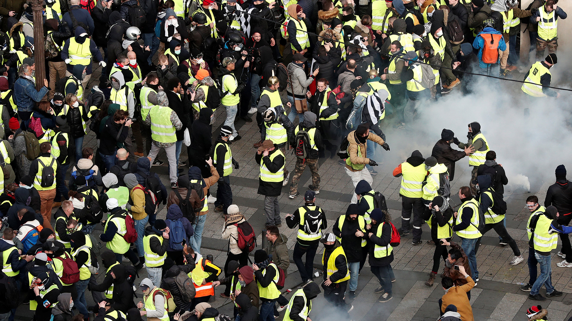 Los detenidos ya son más que la semana pasada (REUTERS/Benoit Tessier)