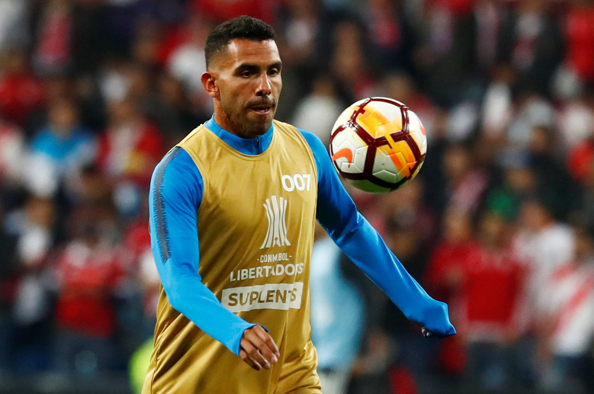 Carlos Tévez fue relegado al banco de suplentes