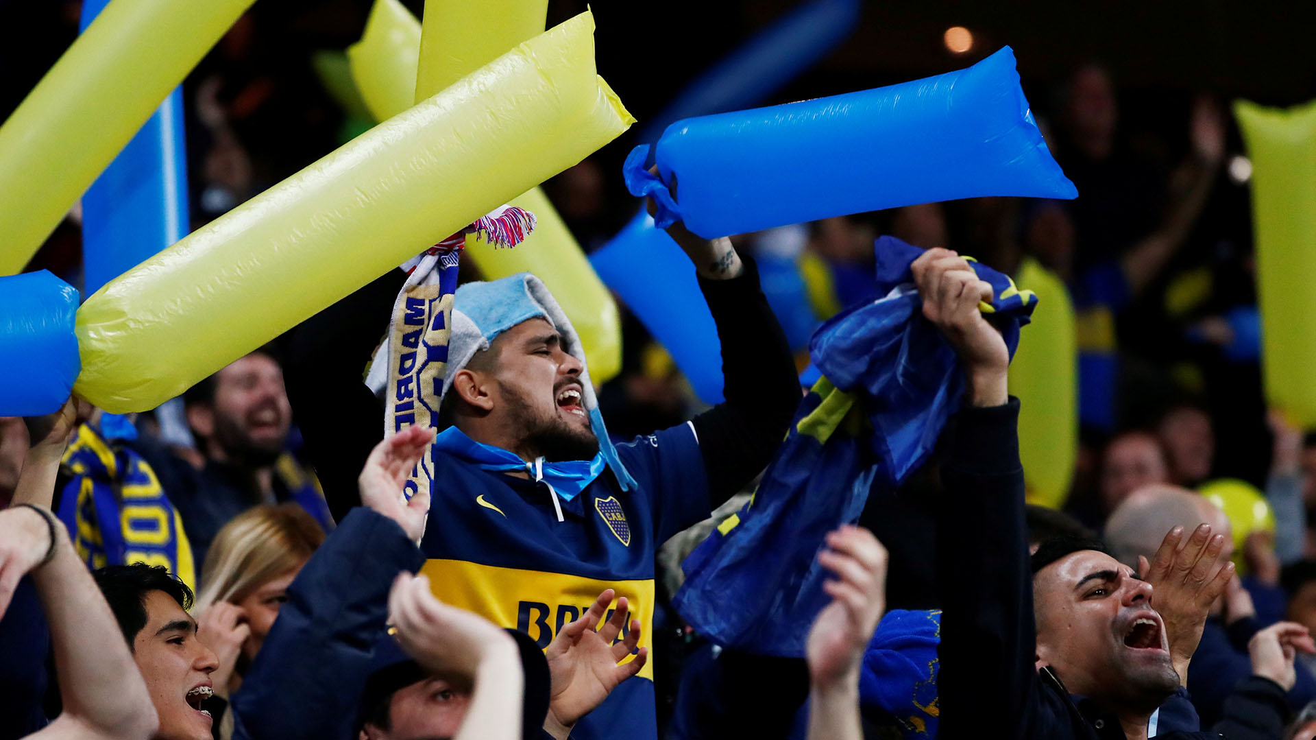 La fiesta estuvo en las tribunas, sin violencia