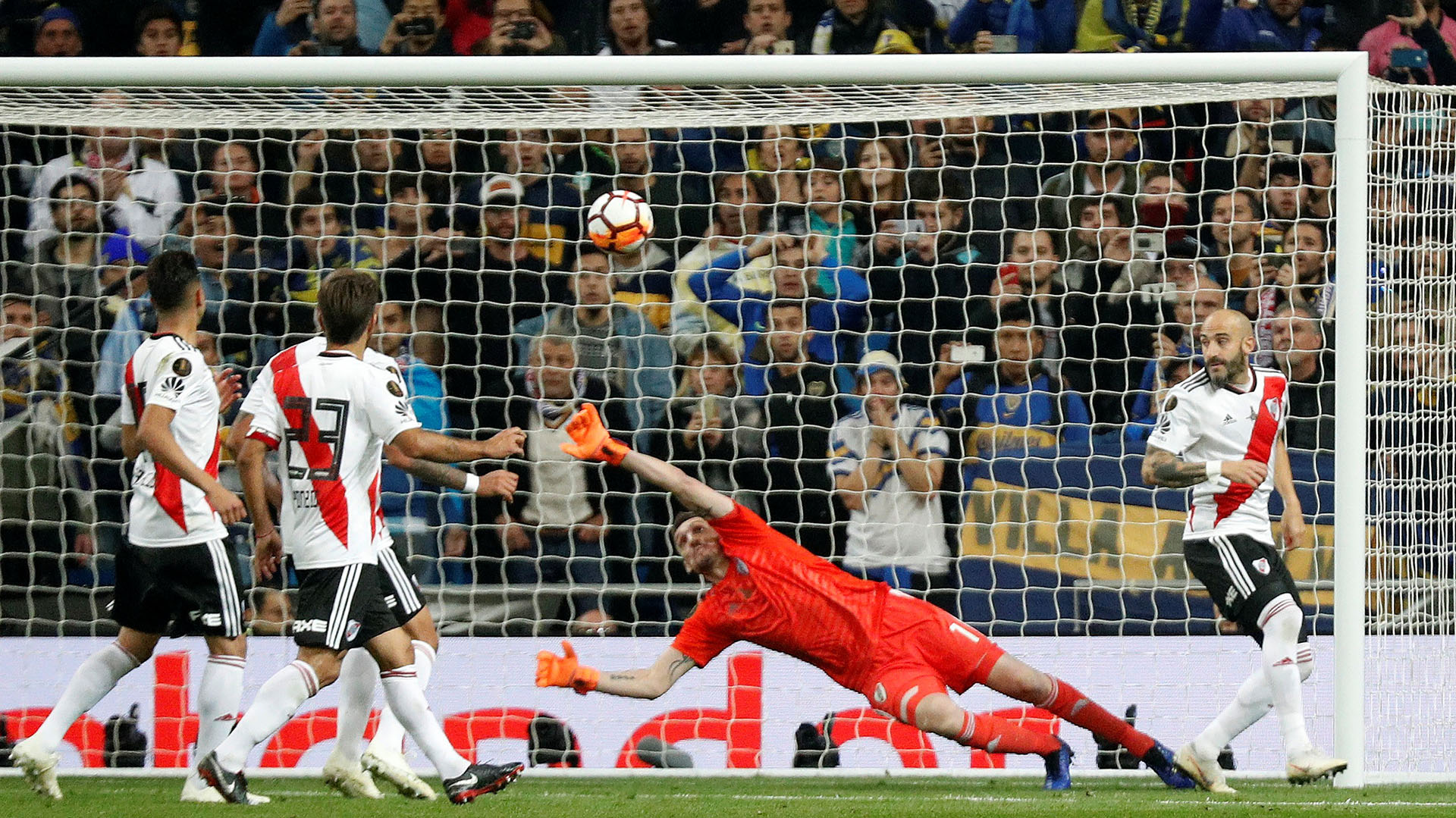 A los 29, nuevamente Pablo Pérez se perdió el gol