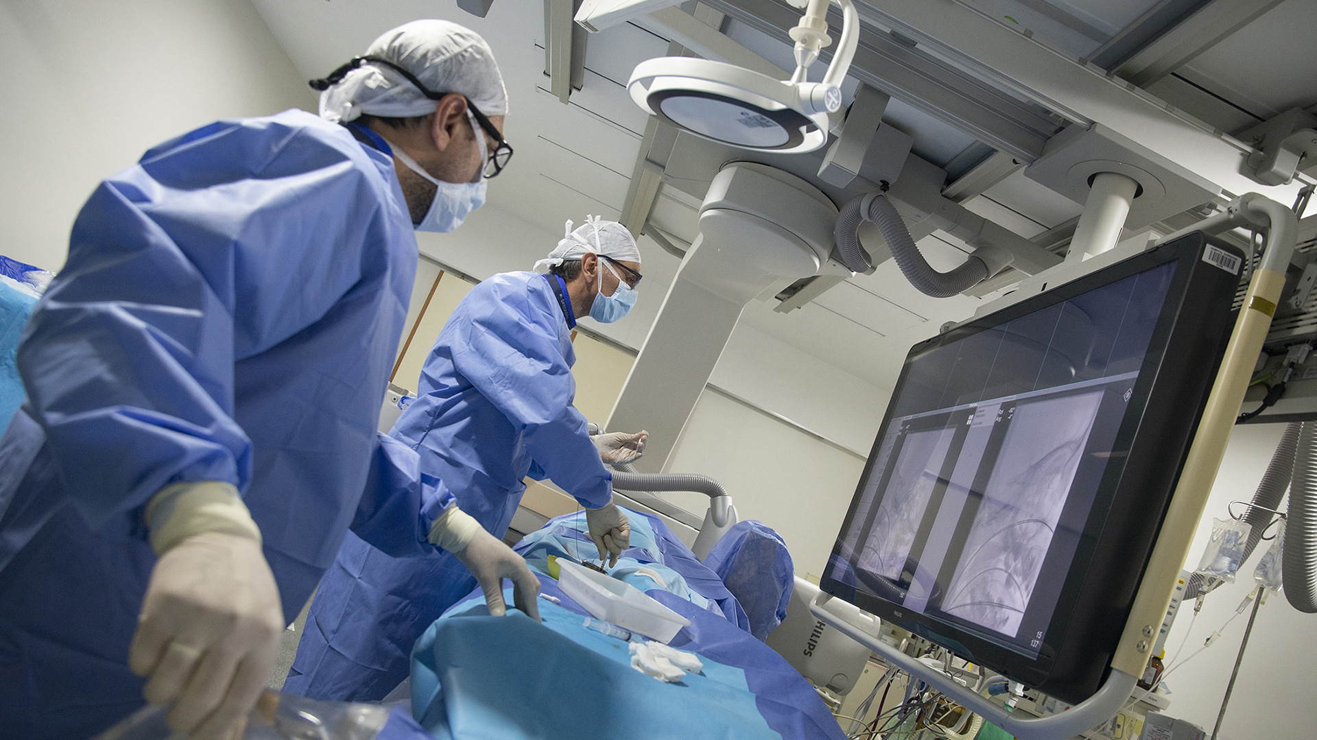 La técnica se llama quimioterapia intra-arterial y consiste en administrar la droga en forma directa a la arteria oftálmica