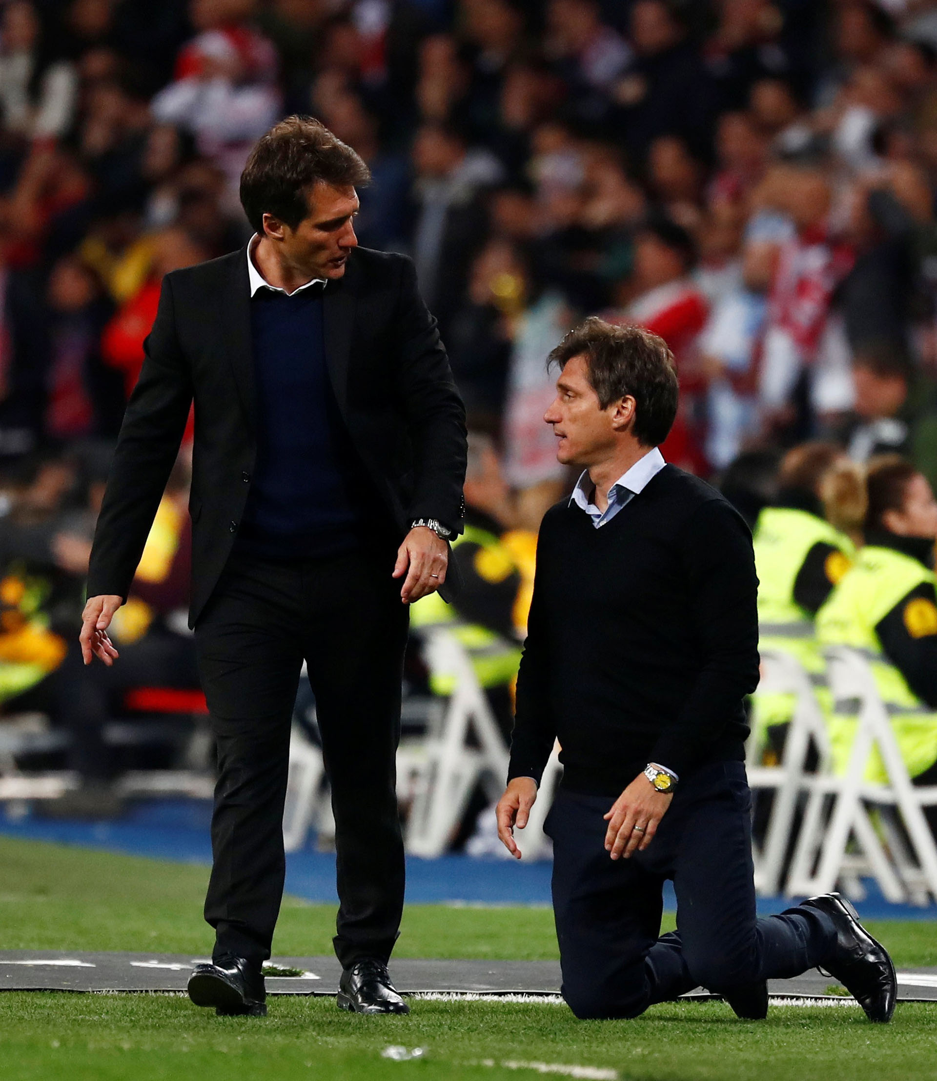 La frustración de Guillermo y Gustavo Barros Schelotto (REUTERS)