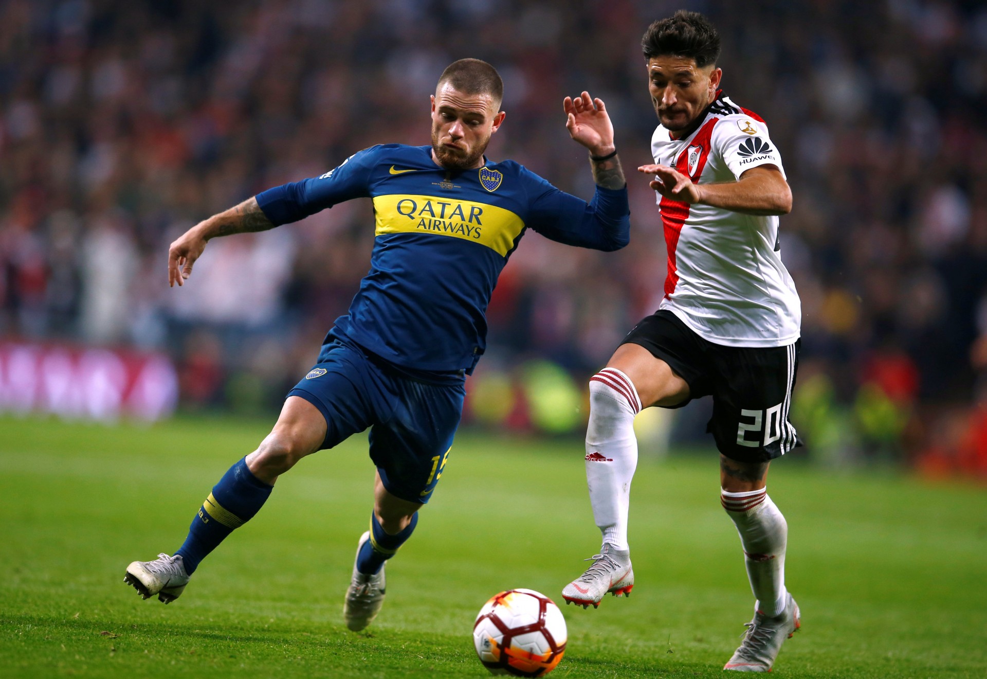 Boca y River pelean por el boleto a la Copa Libertadores 2020 (REUTERS)