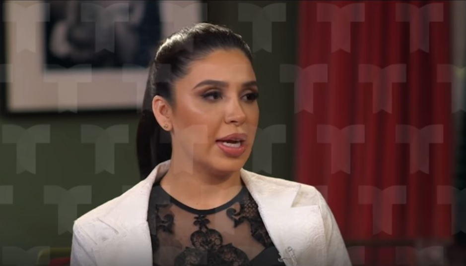 La esposa de Guzmán Loera rompió el silencio a un mes de iniciado el jucio a su esposo