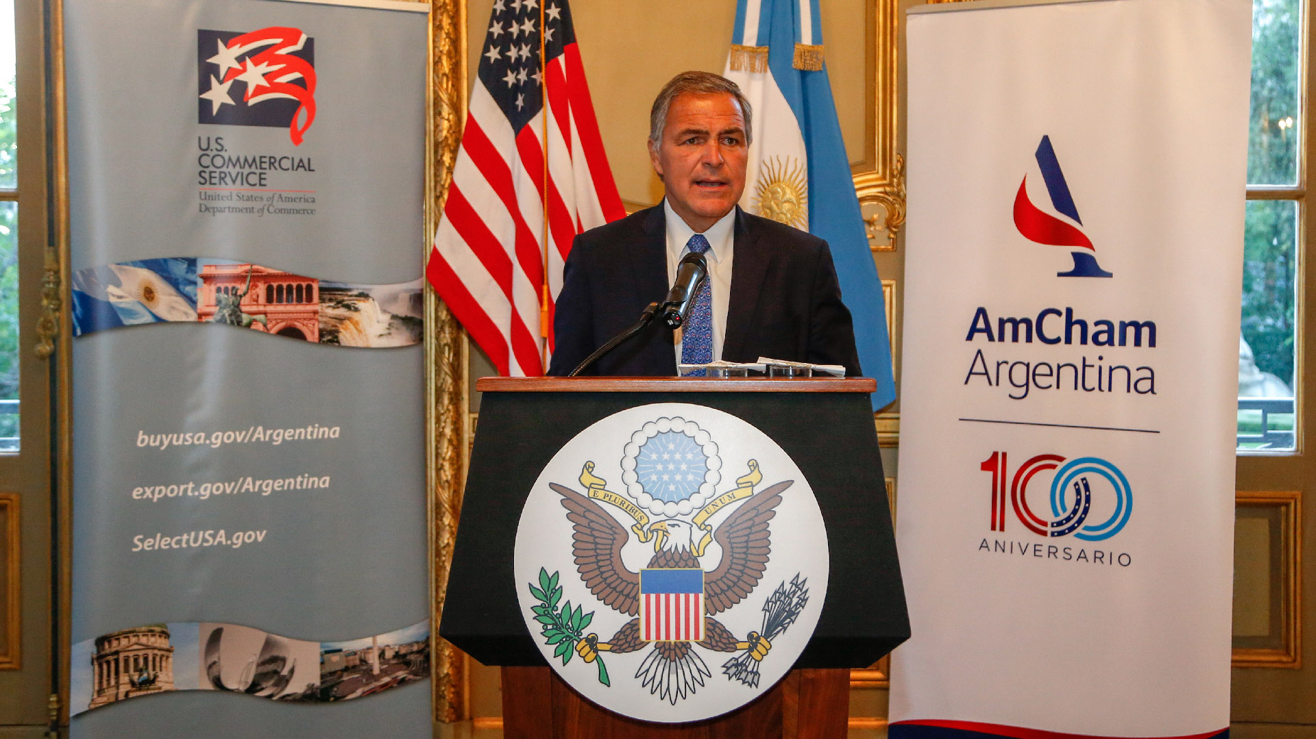 El presidente saliente de AmCham Argentina, Manuel Aguirre (director de Desarrollo de Negocios para América Latina de Jacobs)