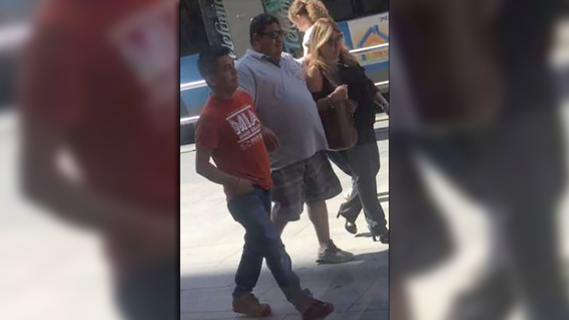 Seguimiento policial en España: Erwin Loza, de remera roja.
