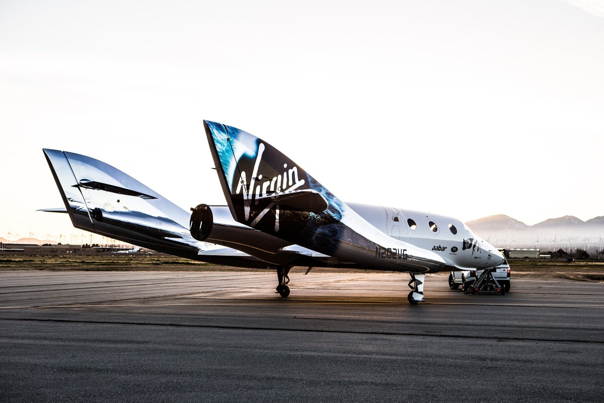 El avión propulsado por cohete, VSS Unity, fue dirigido por dos pilotos veteranos a una altitud máxima de 82,7 kilómetros