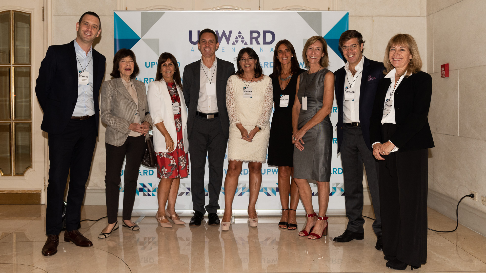 Diego Bekerman (Gerente General de Microsoft), Silvia Gold (Presidente Fundación Mundo Sano/Consorcio ID-i/Grupo Insud), Viviana Schulzinger (UPWARD Argentina) , Pablo Beramendi (Director general de Google Argentina), Viviana Zocco (Líder UPWARD Argentina) Mariana Feld (UPWARD Argentina), María Laura Tramezzani (Managing director-partner de AdCap Securities / UPWARD Argentina), Javier Goñi (Presidente de IDEA) y Claudia Segovia (UPWARD Argentina)