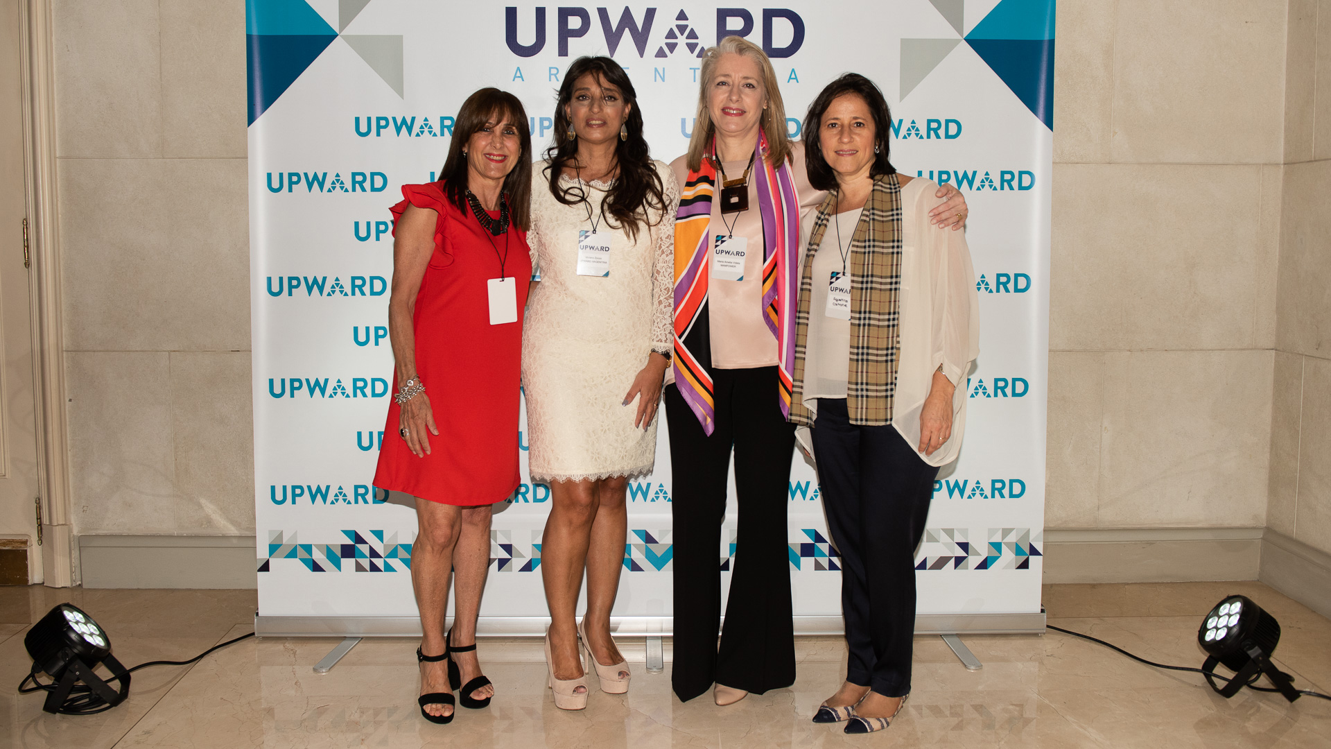 Cristina Manzano (Gerenta RRII Sociedad Rural Pcia. de Buenos Aires), Viviana Zocco (Líder UPWARD Argentina) , María Amelia Videla ( Directora de Sustentabilidad y Asuntos Públicos, Manpower) , Agustina Catone ( Directora de Fundación Telefónica)