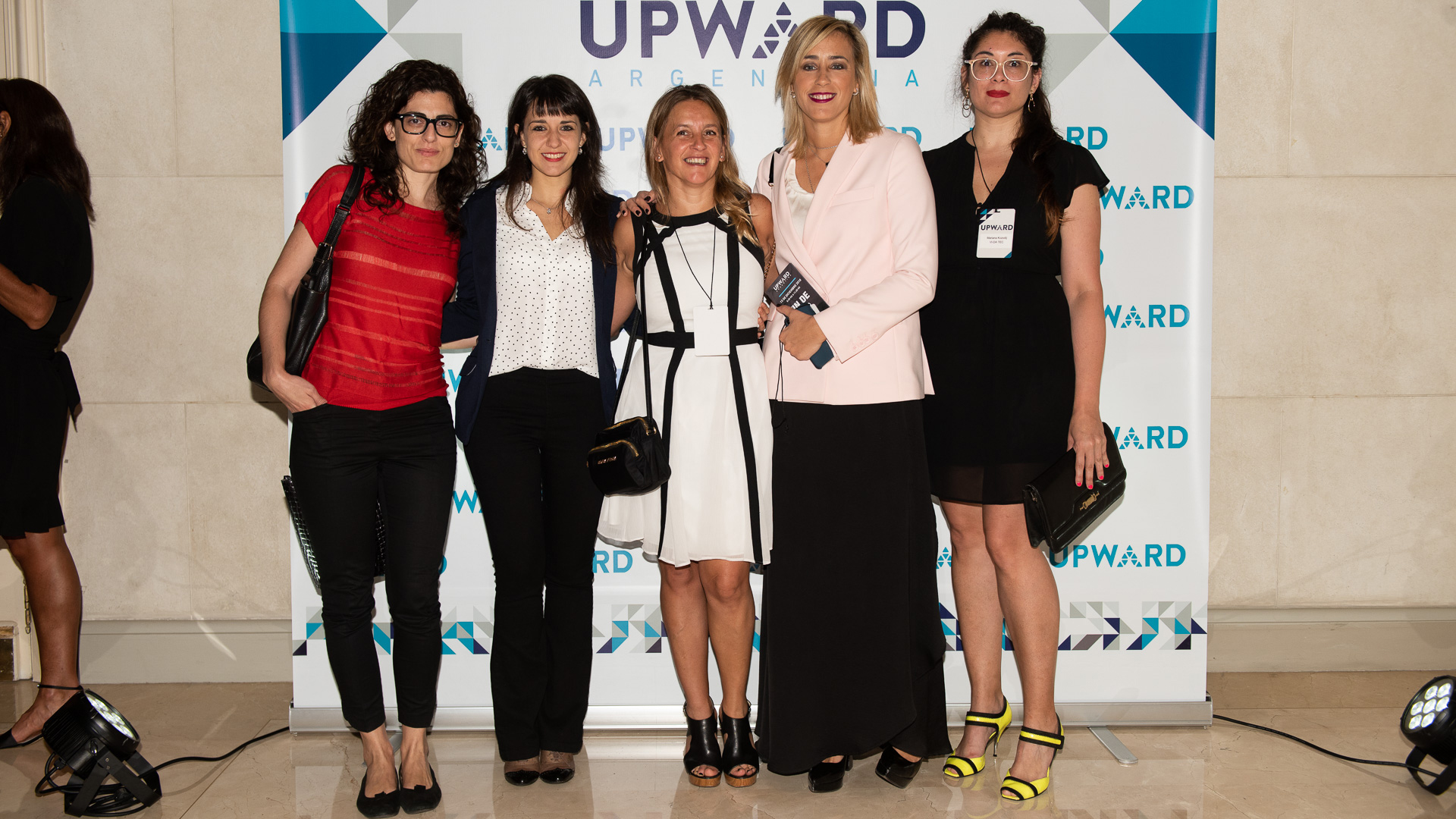 Olivia Martiren, Belén Marinone, Fernanda Tochi, María Virginia Spagnuolo, Mariana Kozodij de VI-DA TEC