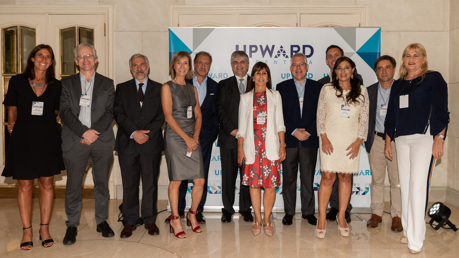 Mariana Feld (UPWARD),Ernesto Schargrodsky (Rector Universidad Torcuato Di Tella), Gustavo Cañonero (Vicepresidente del Banco Central), María Laura Tramezzani (UPWARD), Daniel Hadad (Fundador de Infobae), Miguel Ángel Gutiérrez (Presidente YPF), Viviana Schulzinger (UPWARD), Sergio Kaufman (Accenture), Pablo Beramendi (Director general de Google Argentina), Viviana Zocco (UPWARD), Nelson Duboscq (Digital House) y Marcela Losardo (UPWARD)
