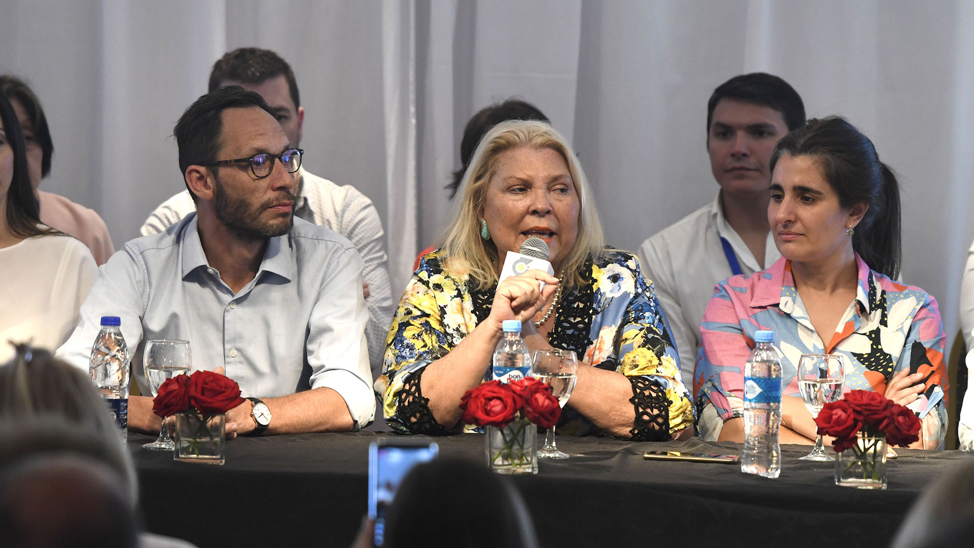 Elisa Carrió en el congreso federal del año pasado, junto a Maximiliano Ferraro y Maricel Etchecoin