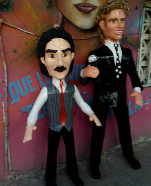 Luisito Rey y Luis Miguel, al estilo de la Piñatería Ramírez