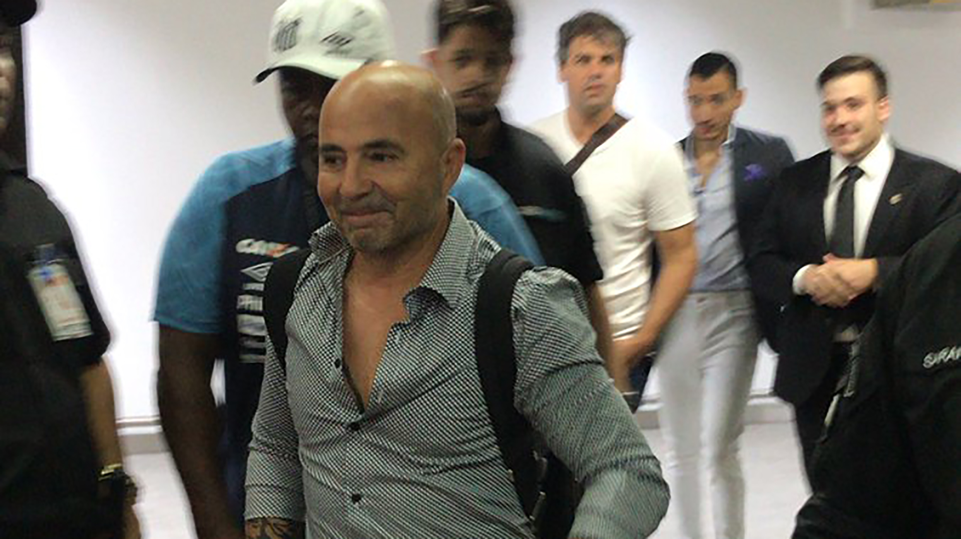 (@SantosFC)