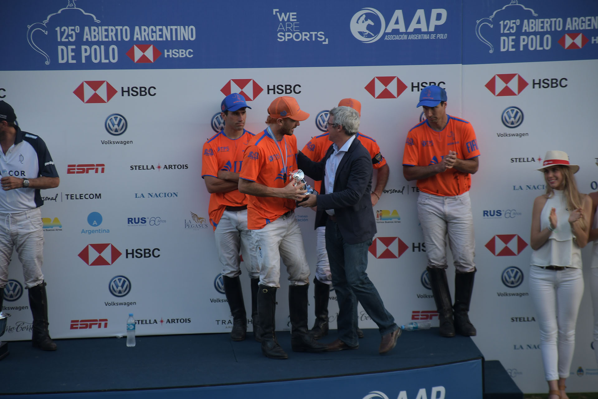 Las Monjitas dejaron una gran imagen(: venían de eliminar a Ellerstina