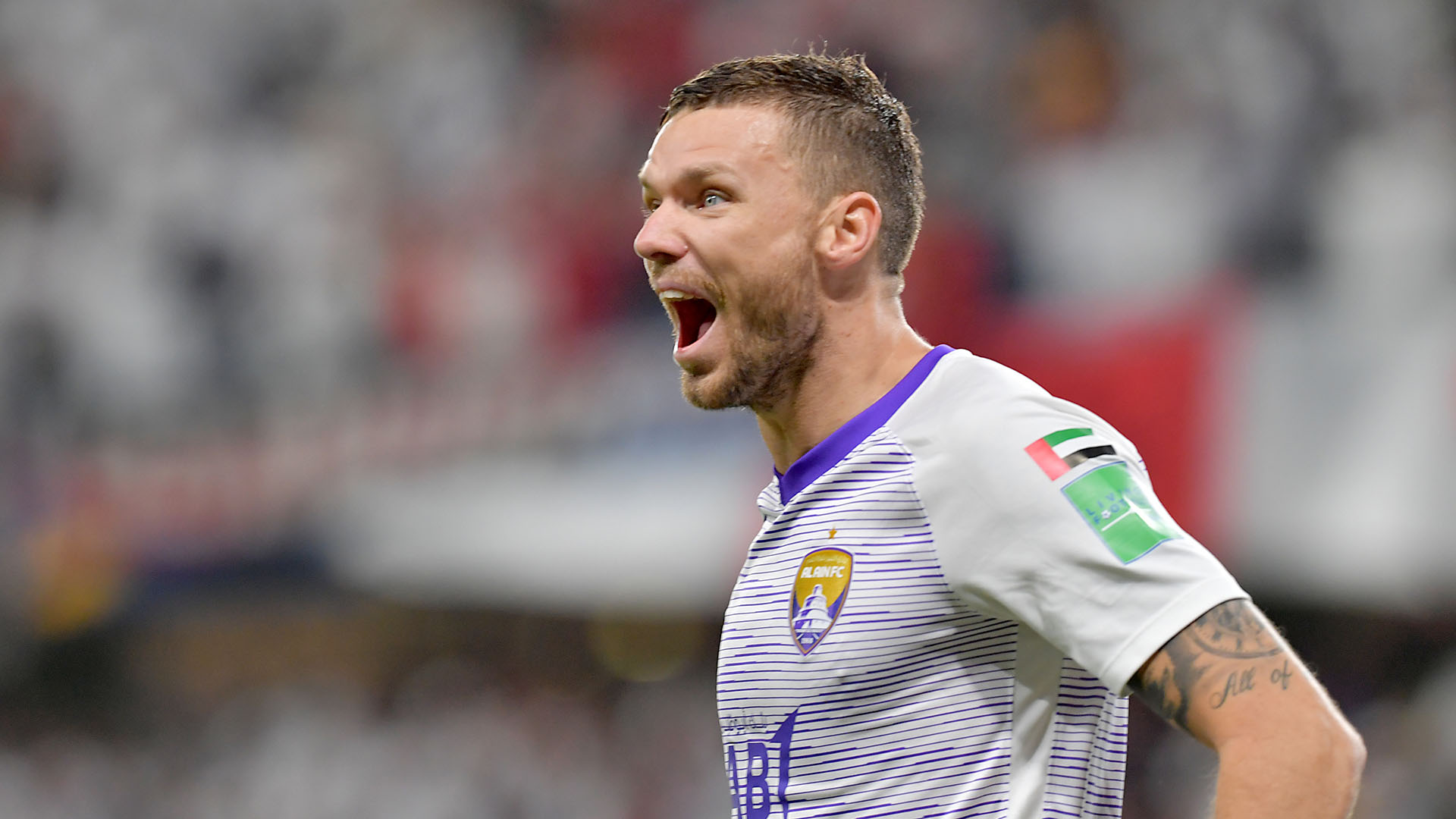 Marcus Berg festeja la conquista como si fuera propia del Al Ain