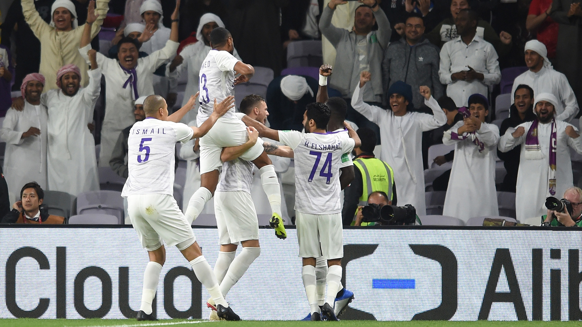 Al Ain venía de enfrentarse en las instancias previas con el Team Wellington de Nueva Zelanda y el Esperance tunecino