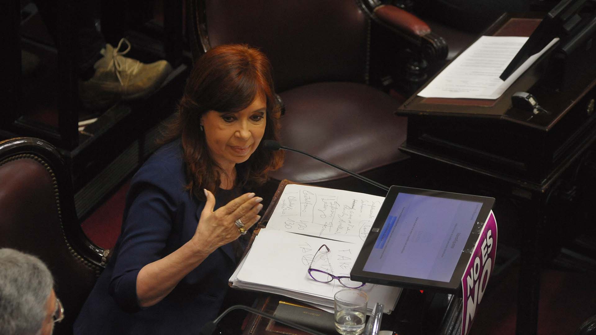 Pochetti también se refirió al vínculo de su marido con la ex presidente Cristina Kirchner