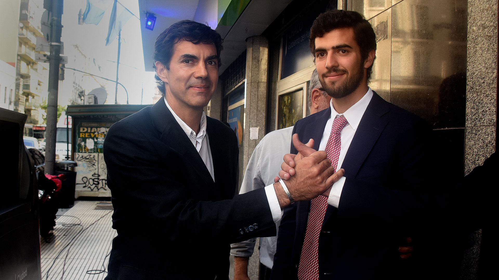 Juan Manuel Urtubey junto a uno de sus hijos