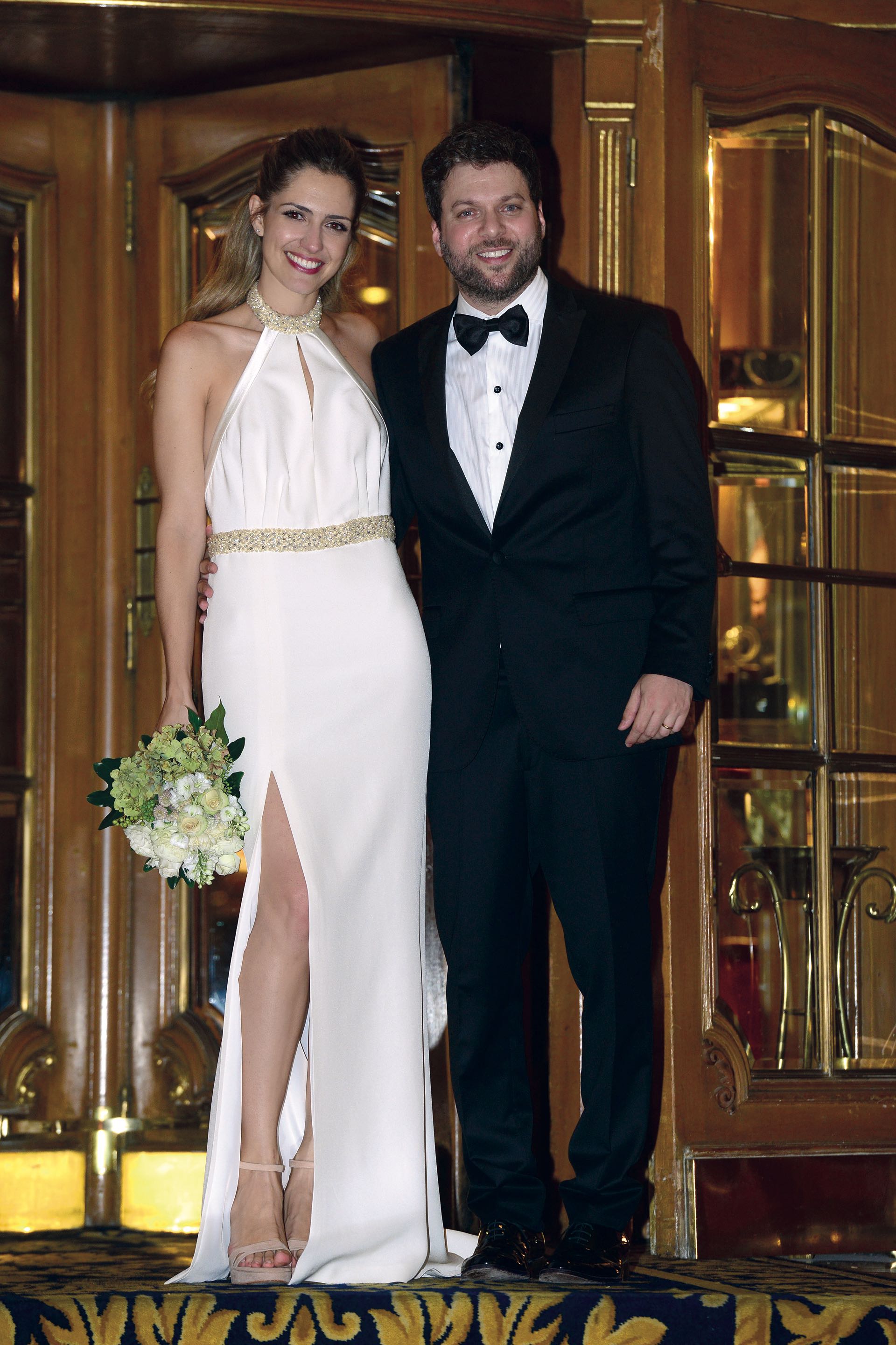 El conductor y su mujer, con quien tiene dos hijos, se casaron por civil en una ceremonia en el salón Versalles del Hotel Alvear con cerca de 200 invitados.