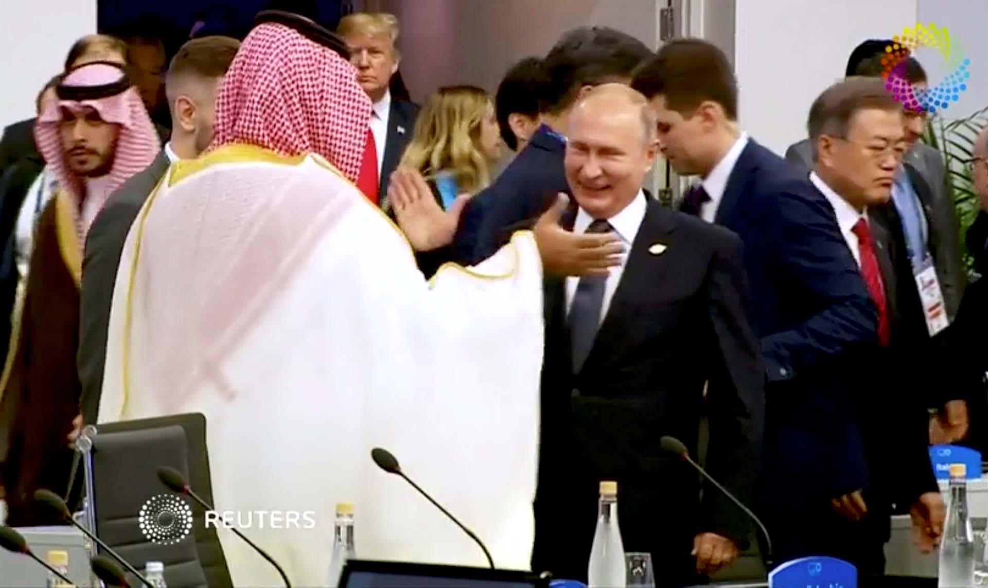 El saludo entre el presidente ruso Vladimir Putin y el príncipe saudita Mohammed bin Salman, en la mira de varias investigaciones internacionales por el asesinato del periodista Jamal Khashoggi, fue una de las imágenes más impactantes de la Cumbre del G20 en Buenos Aires