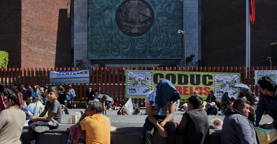 Desde el viernes, Antorcha Campesina mantiene bloqueado el Palacio Legislativo. (Foto: Cuartoscuro)
