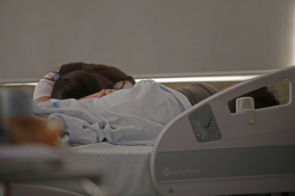 GUADALAJARA, JALISCO, 15FEBRER2018.- Hoy se celebra el Día Internacional de la Lucha contra el Cáncer Infantil y tiene como objetivo sensibilizar y concientizar sobre la importancia y los desafíos a los que se enfrentan los niños, jóvenes y familiares. En la imagen niños que se encuentran en tratamiento en el Hospital Civil Nuevo Juan I. Menchaca, luchan para librar la batalla contra el terrible padecimiento que aqueja a la infancia mexicana. FOTO: FERNANDO CARRANZA GARCIA / CUARTOSCURO.COM