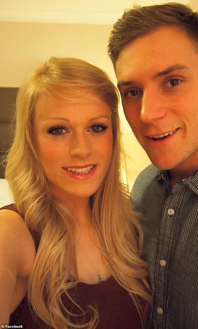 Alice Robinson y Jason Francis (Foto: Facebook)