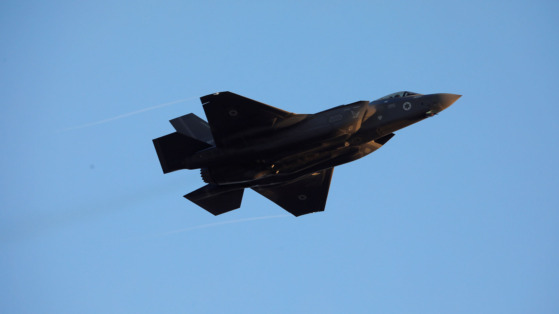 Un caza furtivo F-35 de la fuerza aérea israelí (Reuters)