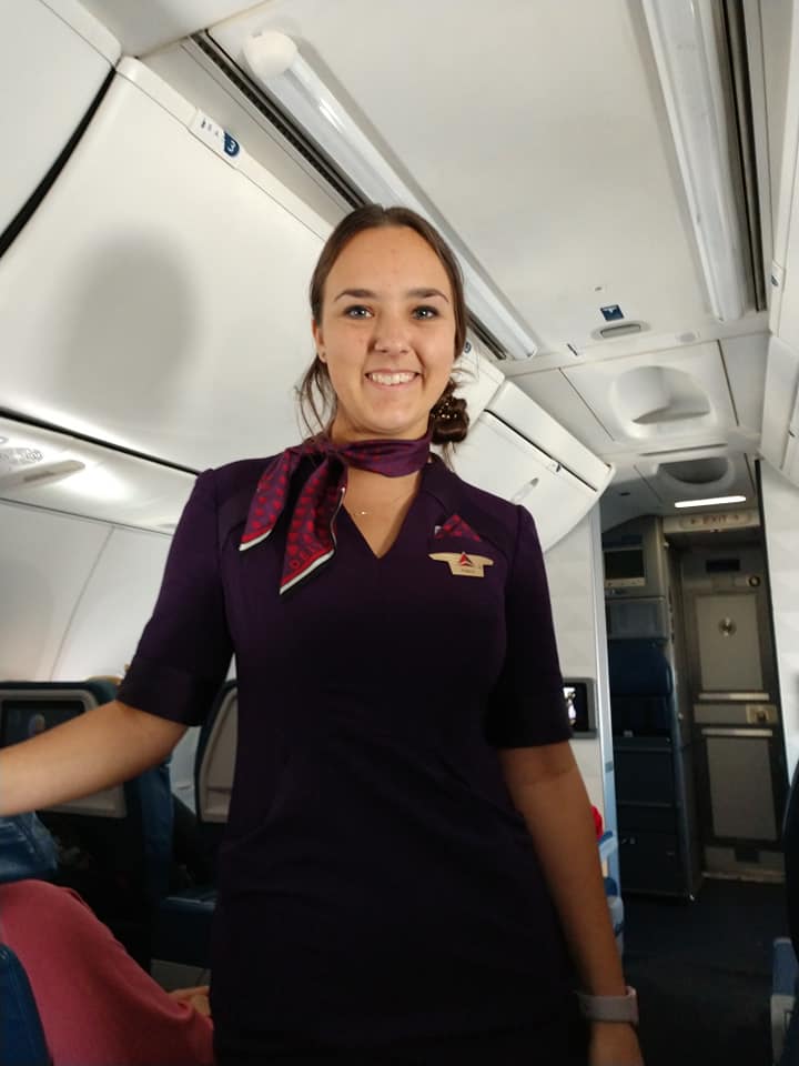 Delta Airlines le agradeció a sus trabajadores como Pierce, quienes tuvieron que trabajar durante las fiestas (Foto: Facebook Mike Levy)