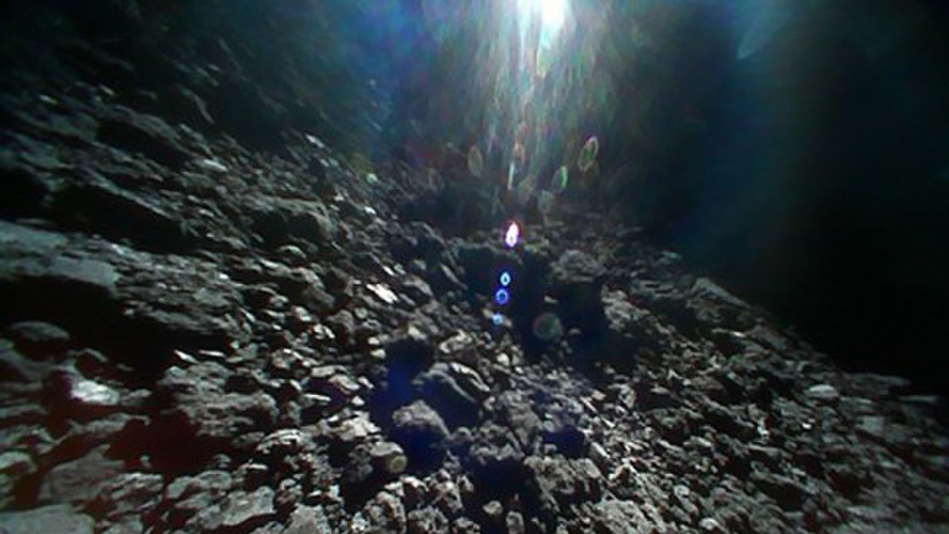 La nave japonesa Hayabusa2 llegó al asteroide Ryugu el 27 de junio y rápidamente se puso a trabajar