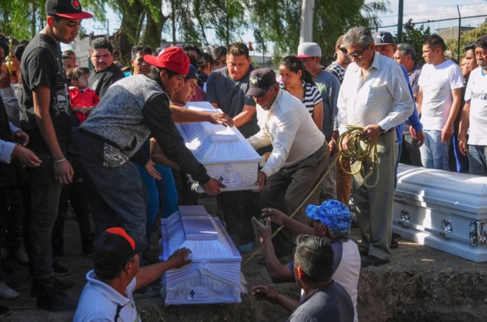 Los menores fueron sepultados el domingo (Foto: Cuartoscuro)