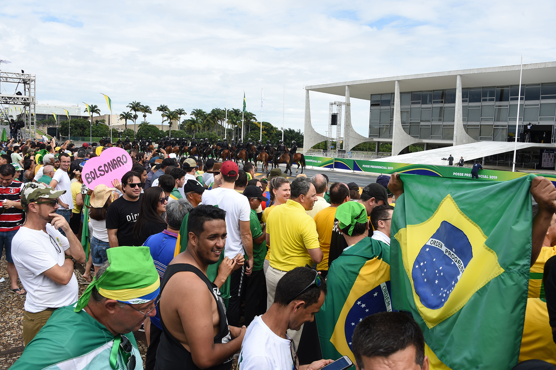 Los bolsonaristas, frente al Palacio del Planalto (EVARISTO SA / AFP)