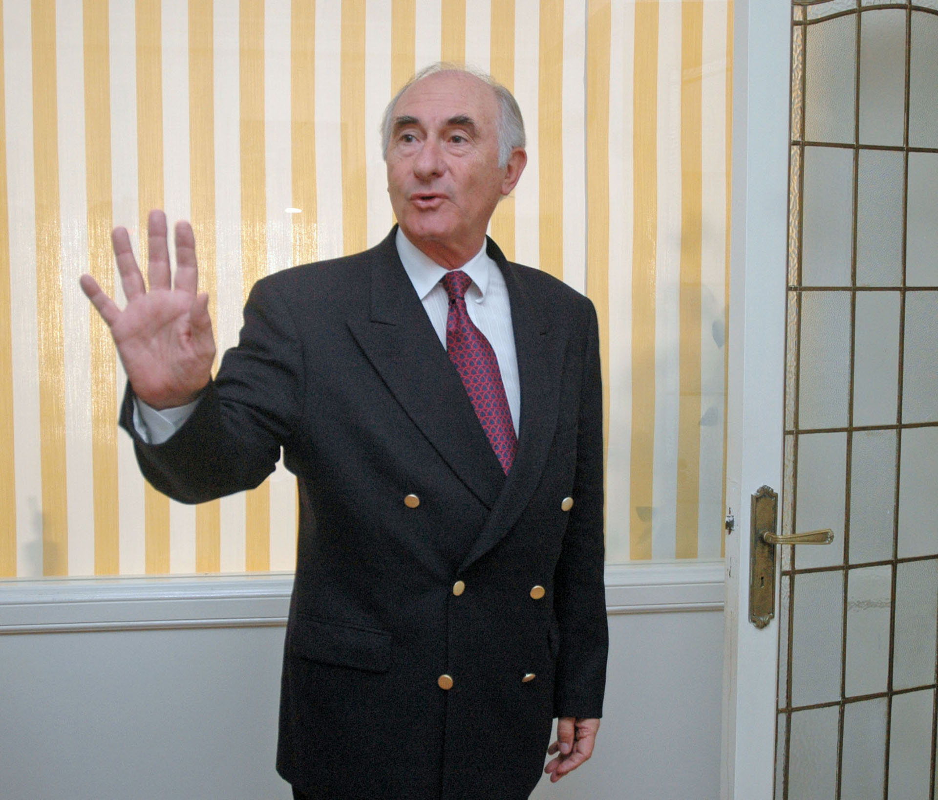 El miércoles 19 de diciembre a las siete de la tarde, el presidente Fernando de la Rúa había declarado el estado de sitio por 30 días. Fue la antesala de la las jornadas trágicas del 20 y 21 de diciembre
