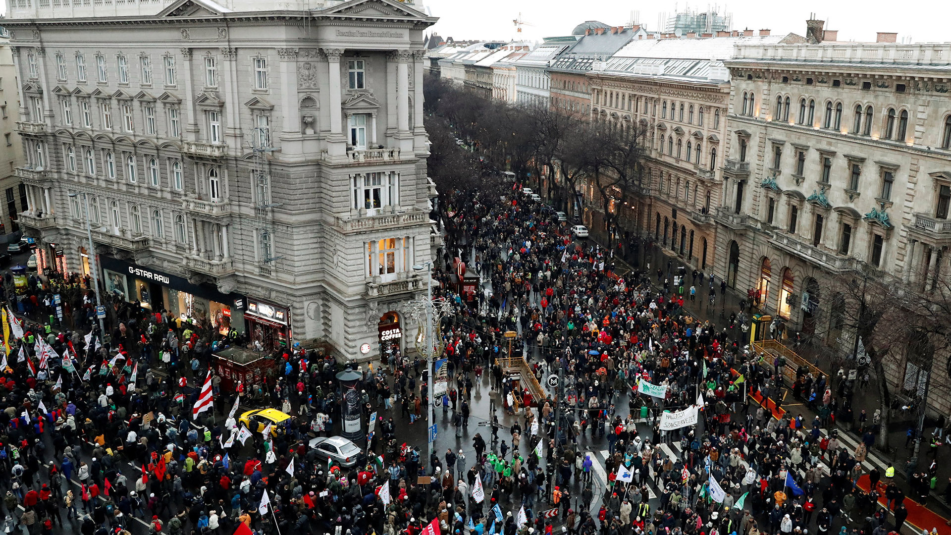 Manifestación en Budapest contra el gobierno de Orban (Reuters)