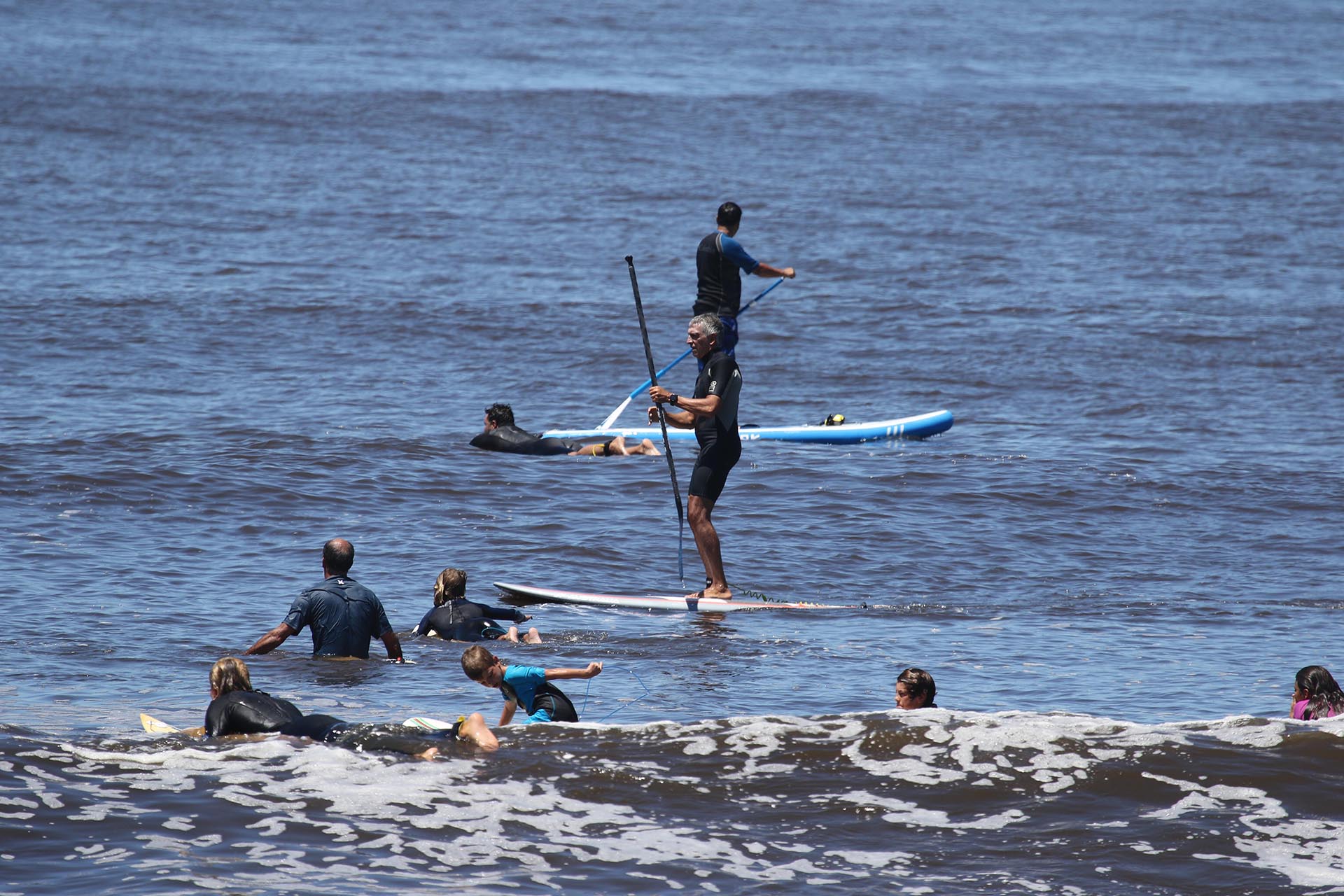 ¿Dónde practicar paddle board en los lagos de El Salvador?