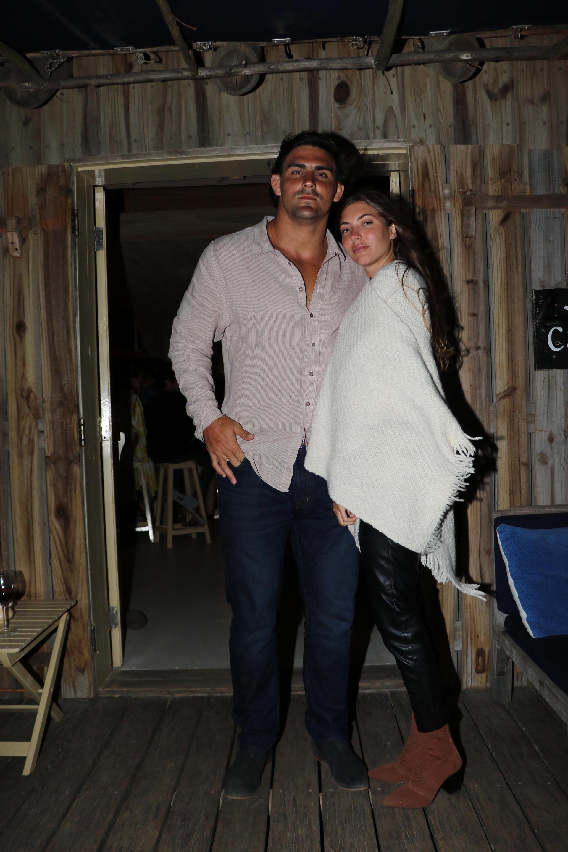 El rugbier Pablo Matera y su novia
